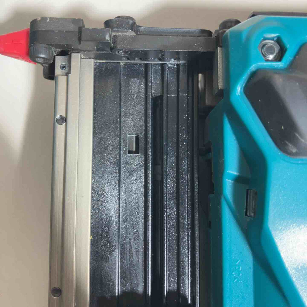 ★マキタ(makita) コードレスピンネイラ PT353DZK【戸田店】