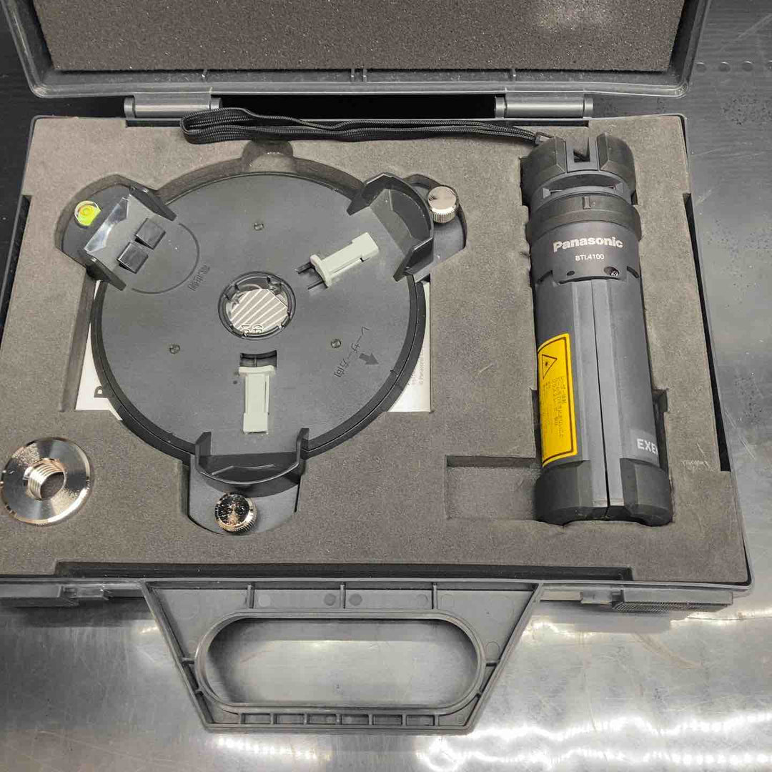 パナソニック(Panasonic) レーザー墨出し器  壁十文字タイプ グリーンレーザー BTL4100 墨出し名人ケータイGL【川越店】