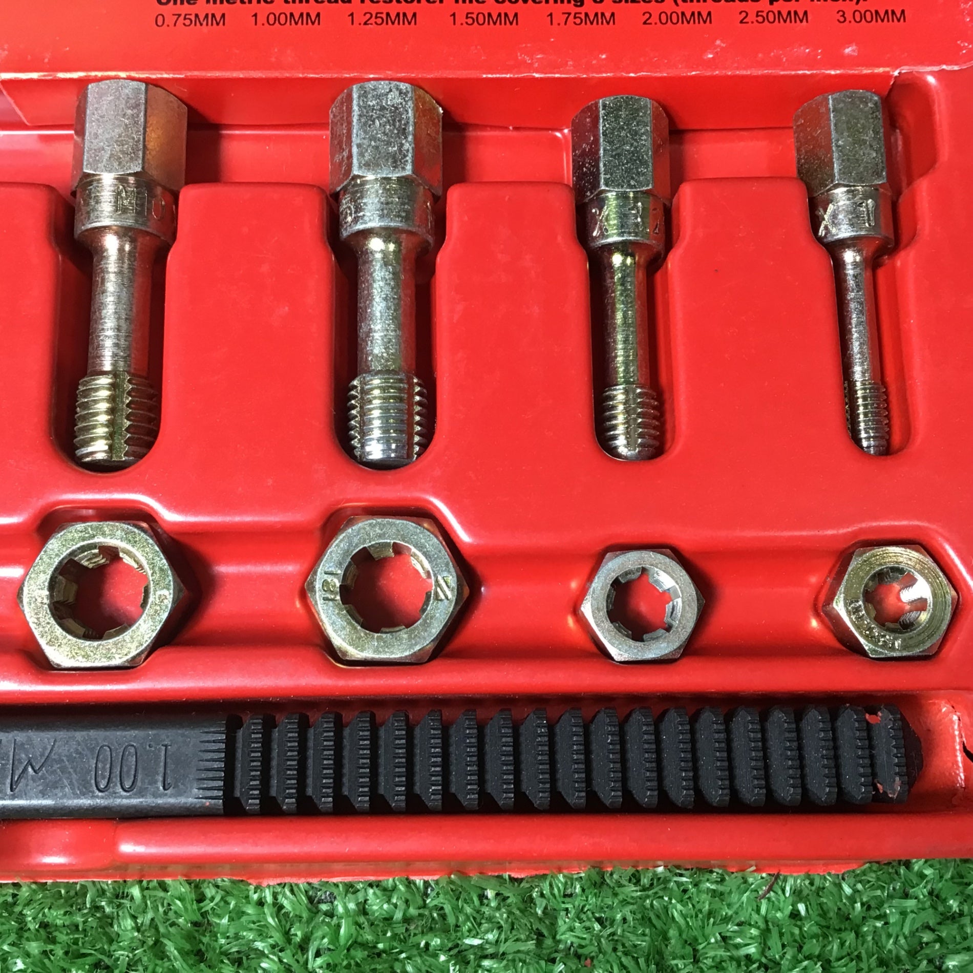 美品/中古】マックツール(MACTOOLS)メトリック ネジ山修正セット