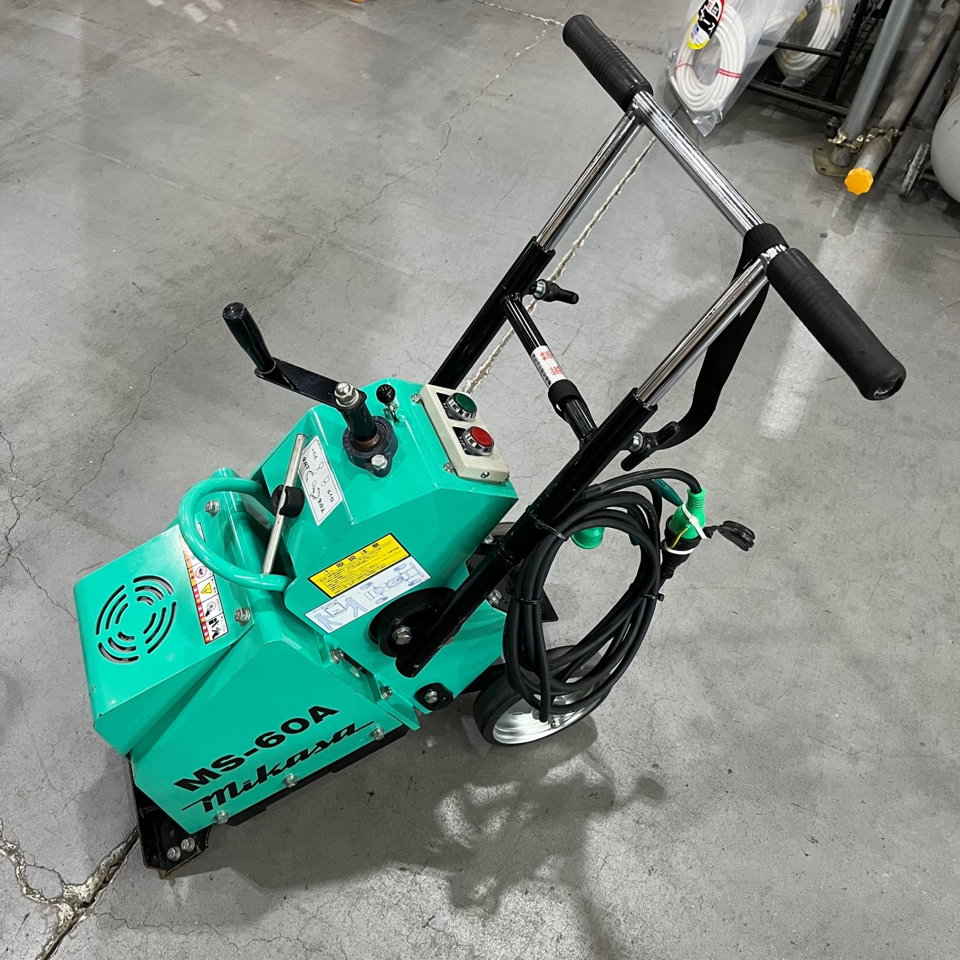 店頭受取り限定】〇ミカサ(三笠産業) フロアスクレーパー MS-60A 店頭受取り限定】〇ミカサ(三笠産業) フロアスクレーパー MS-60A