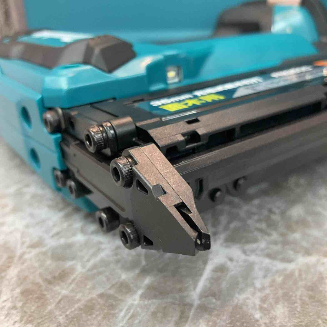 ★マキタ(makita) コードレスフィニッシュネイラ FN350DRG【八潮店】