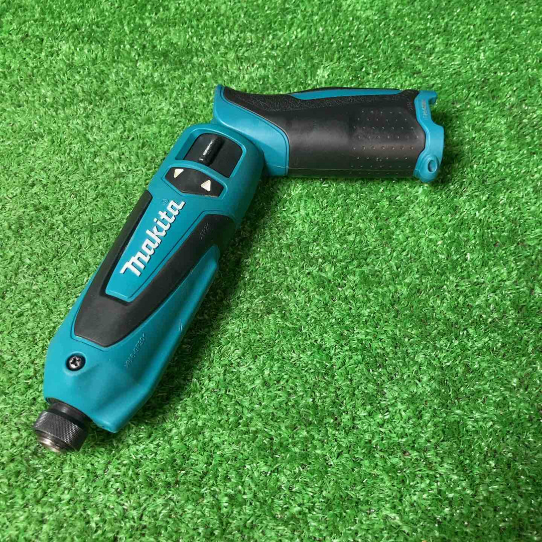 ☆マキタ(makita) 充電式ペンインパクトドライバ TD021DS【岩槻店】