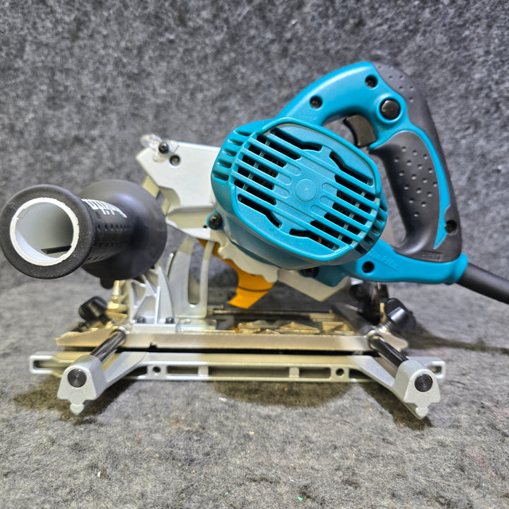 【中古品・刃付き！】マキタ(makita) 小型ミゾキリ 溝切  3005BA【桶川店】