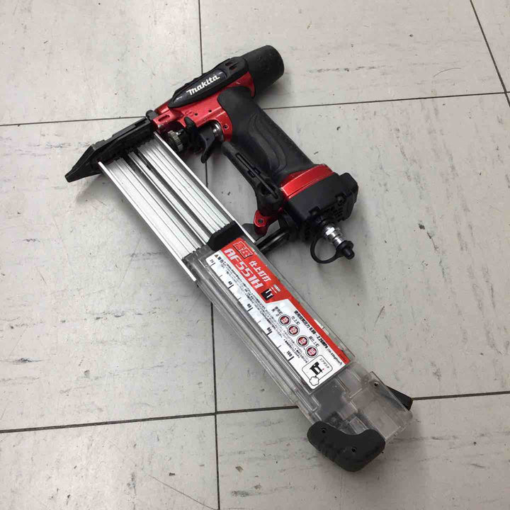 【中古品】 マキタ/makita 高圧フィニッシュネイラ AF551H 【鴻巣店】