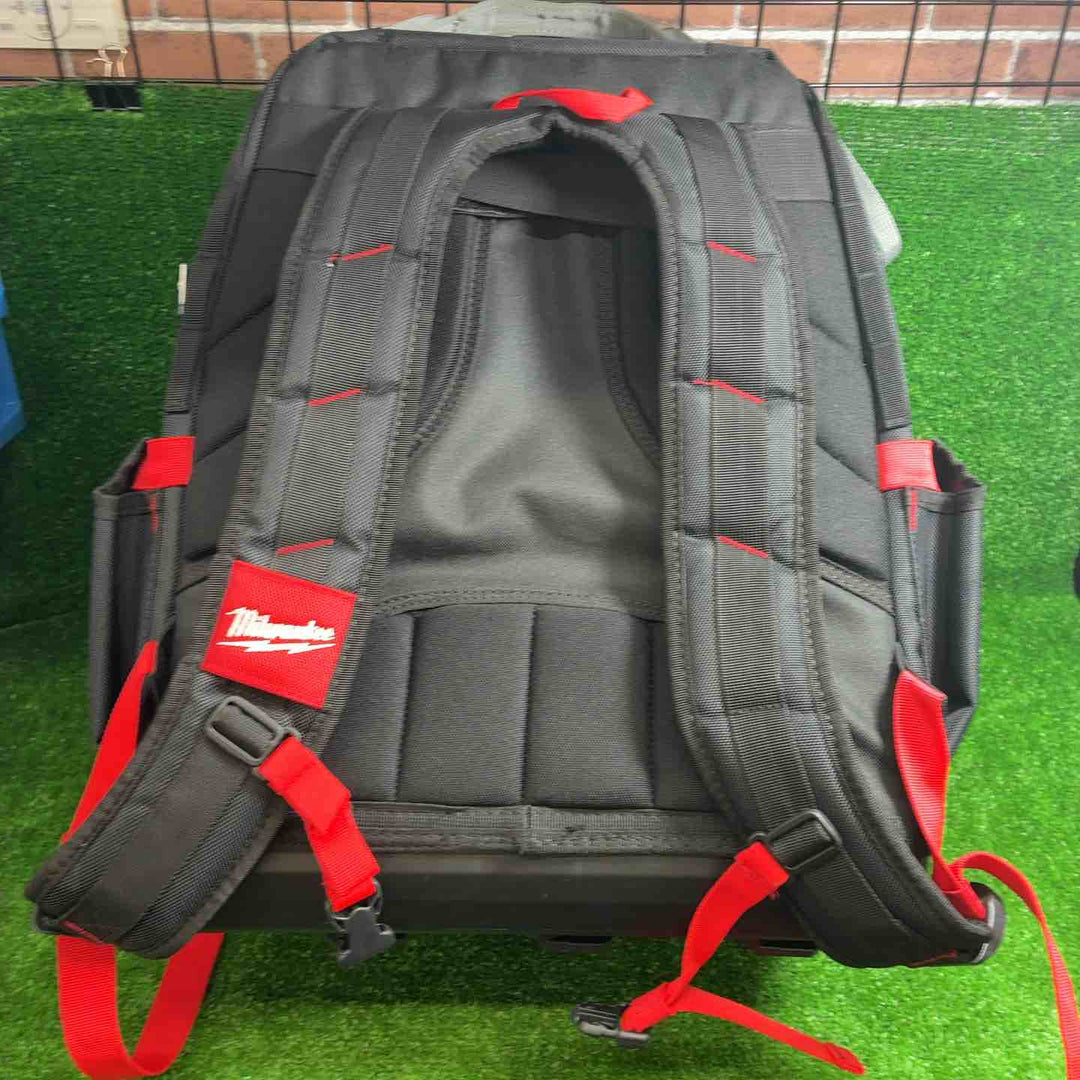 ミルウォーキー PACKOUT バックパック 48-22-8301【藤沢店】