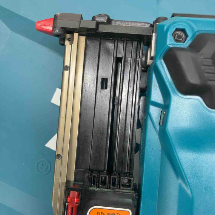 ★マキタ(makita) コードレスピンネイラ PT353DZK【戸田店】