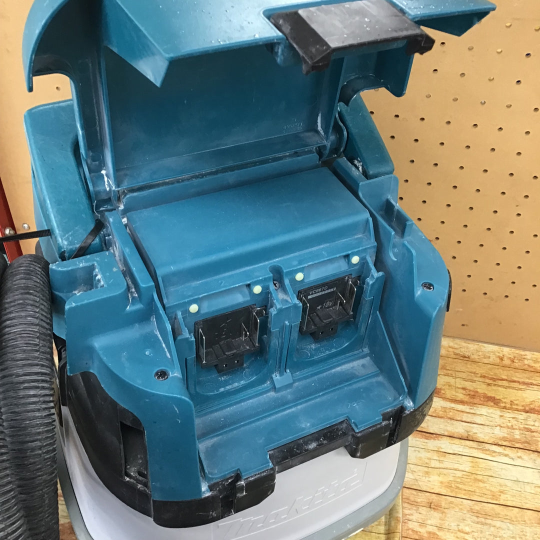 マキタ(makita) 粉じん専用 コードレス集じん機 VC867DZ【川崎店】