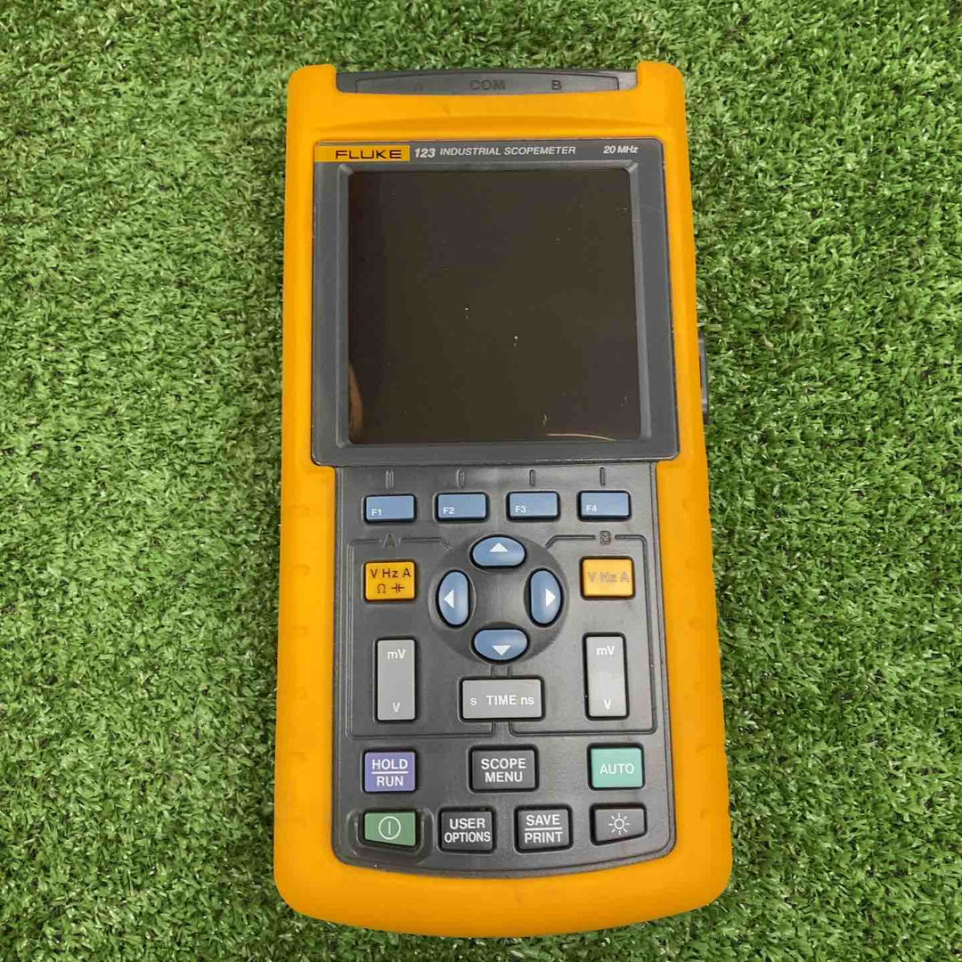 【ジャンク品】【バッテリー使用不可】 FLUKE スコープメーター モデル：【川崎店】