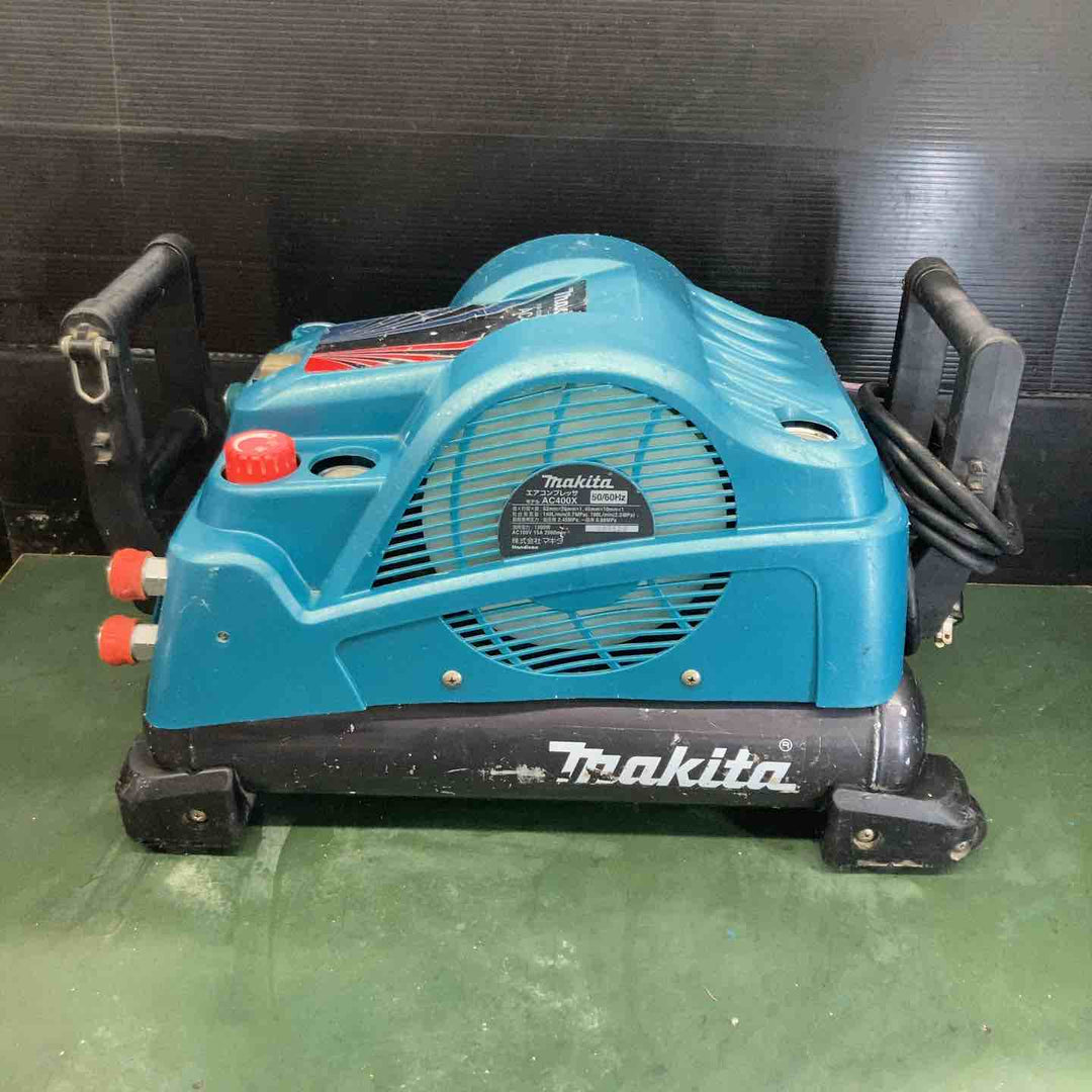 ★マキタ(makita) エアコンプレッサー AC400X エア充填時間約3分16秒、カバーの一部破損・ネジ欠品あり【戸田店】