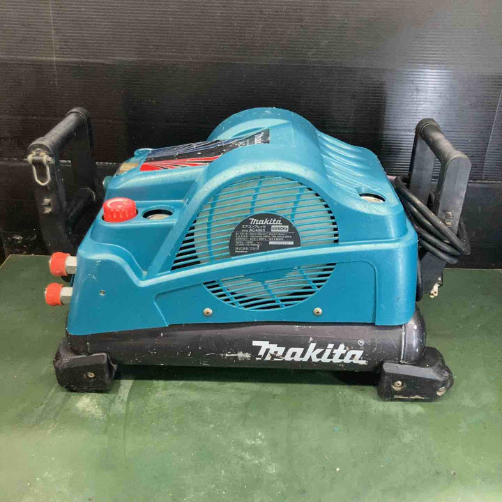 ★マキタ(makita) エアコンプレッサー AC400X エア充填時間約3分16秒、カバーの一部破損・ネジ欠品あり【戸田店】