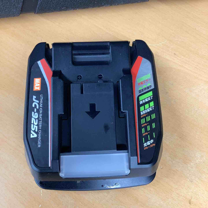 ◇マックス(MAX) コードレスタッカ TG-Z4-BC/1850A【越谷店】