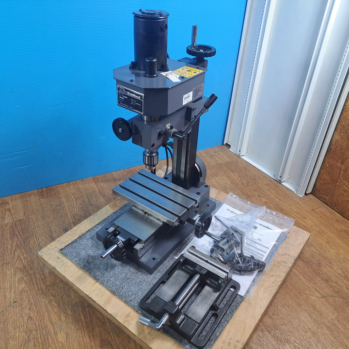 【店頭受取り限定】東洋アソシエイツ ミスターマイスター(Mr.meister) ミニフライス盤 LittleMilling1 バイス付【岩槻店】