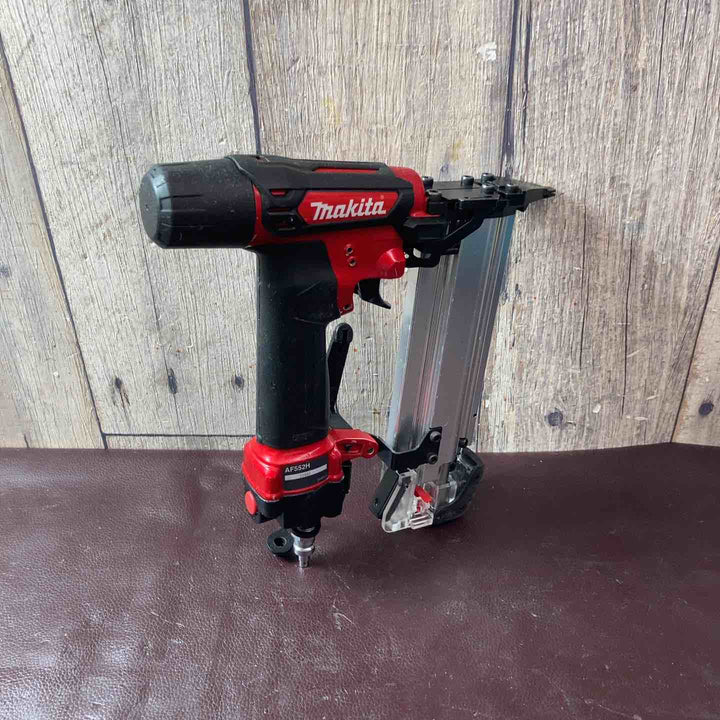 【中古品】マキタ(makita) 高圧フィニッシュネイラ AF552H【東大和店】