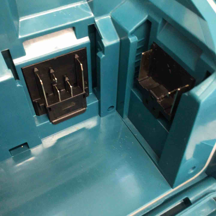 【中古品】★マキタ(makita) コードレススタンドライト ML008G【八潮店】