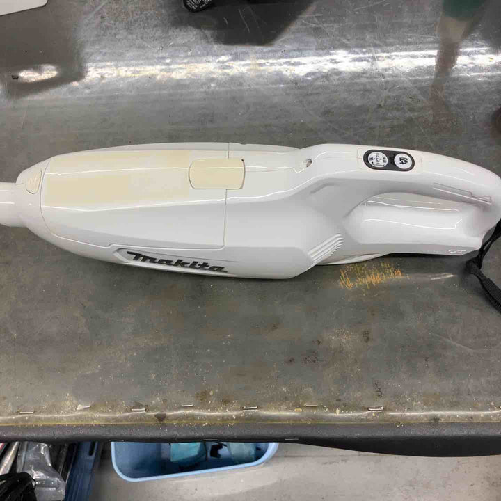 ☆マキタ(makita) コードレスクリーナー CL107FDSHW【戸田店】