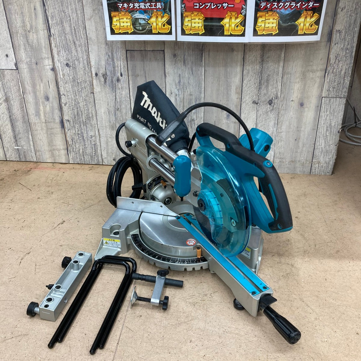 Makita - マキタ　スライドマルノコ　卓上マルノコ マキタ 190mm40Vmaxスライドマルノコ【本体のみ】 LS008GZ