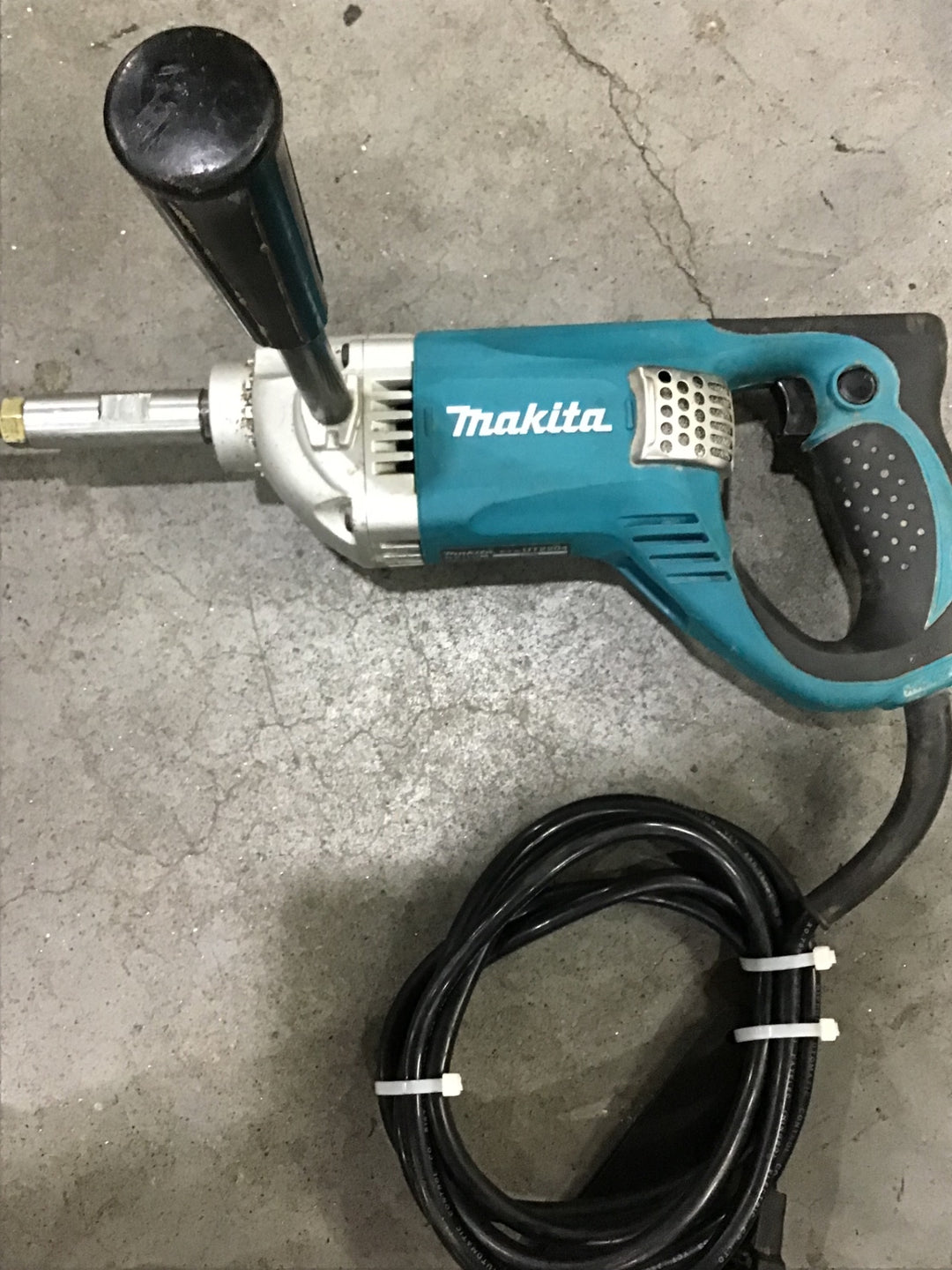 ☆マキタ(makita) かくはん機 UT2204【川口店】