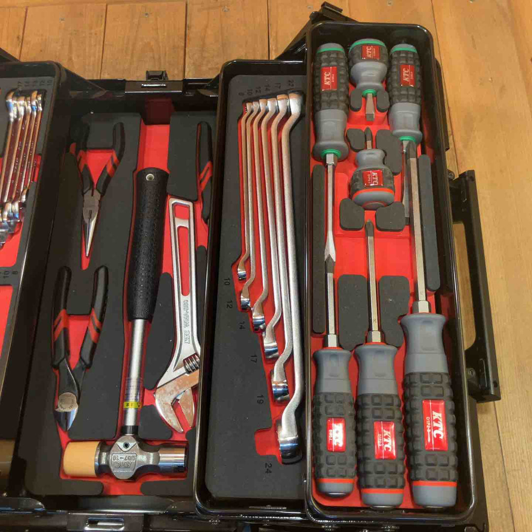 京都機械工具(KTC)9.5sq.工具セット 【レッド】 (両開きメタルケース)[56点]SK35622WZR《2022SK品》【所沢店】