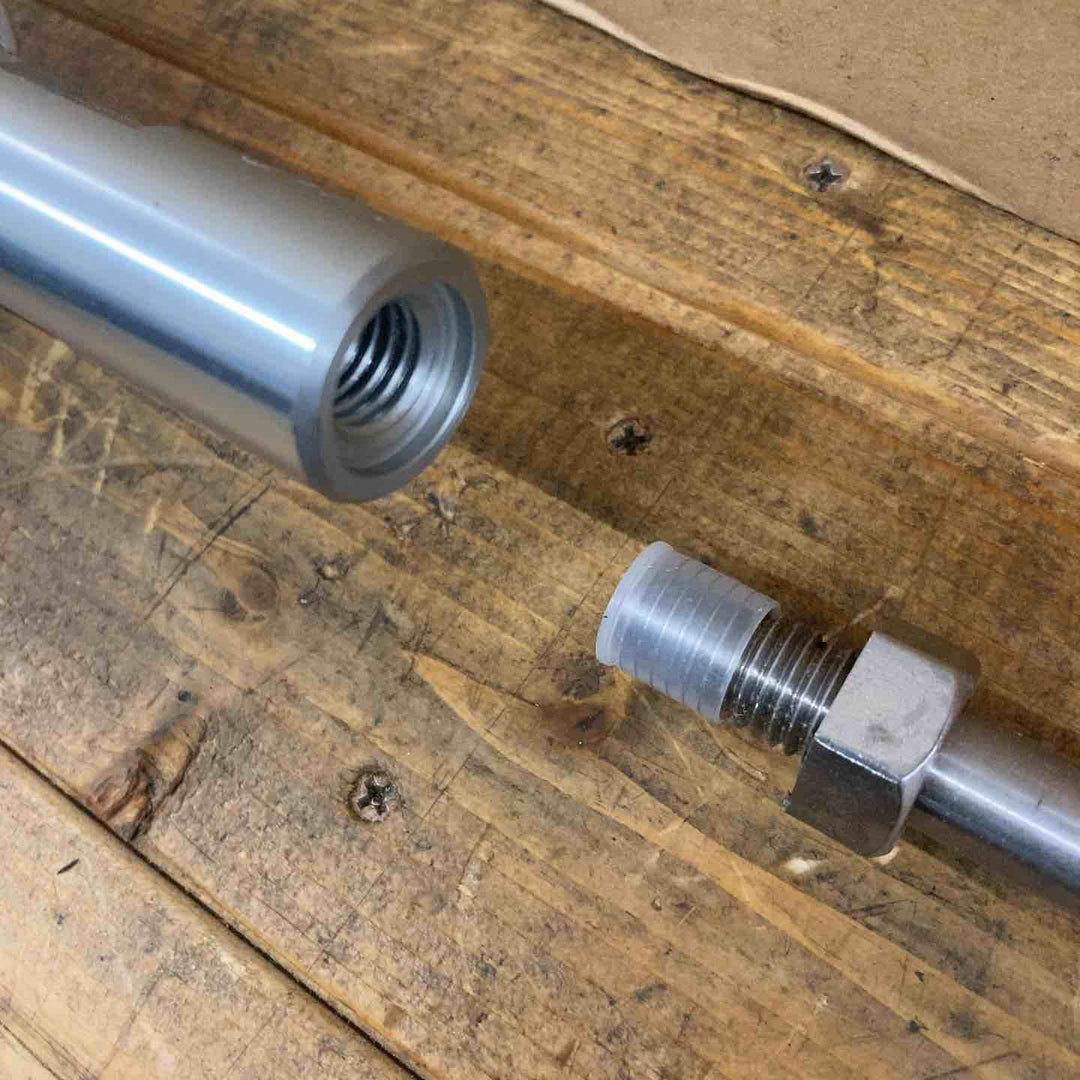 ★マキタ(makita) コードレスかくはん機 UT130DZ【所沢店】