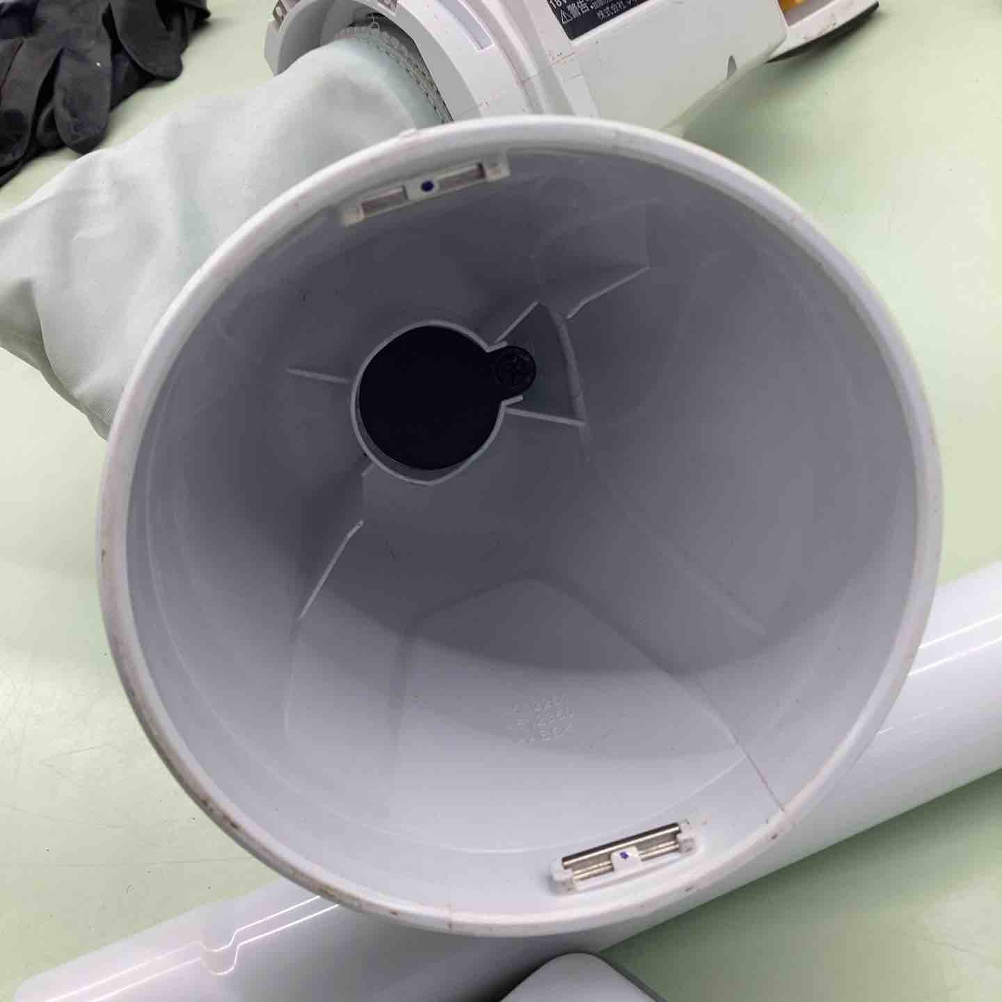 ☆マキタ(makita) コードレスクリーナー CL181FDZW【越谷店