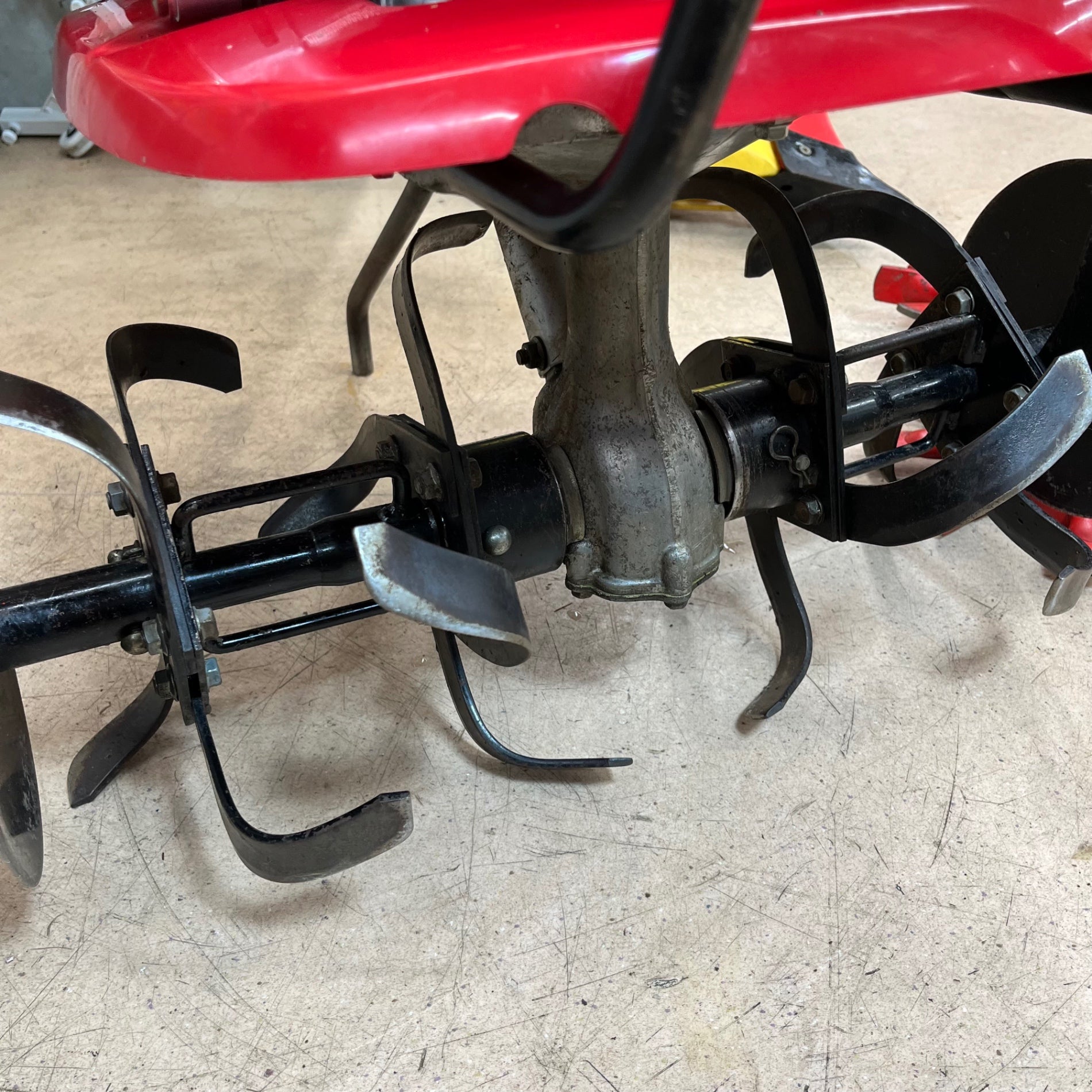 中古品/店頭受取り限定】ホンダ(HONDA) 耕うん機 こまめ F220【東大和