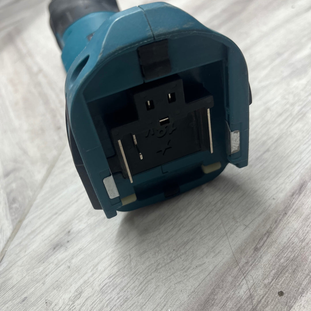 ★マキタ(makita) コードレスマルチツール TM51DZ　刃がまっすぐにつきません。　【越谷店】