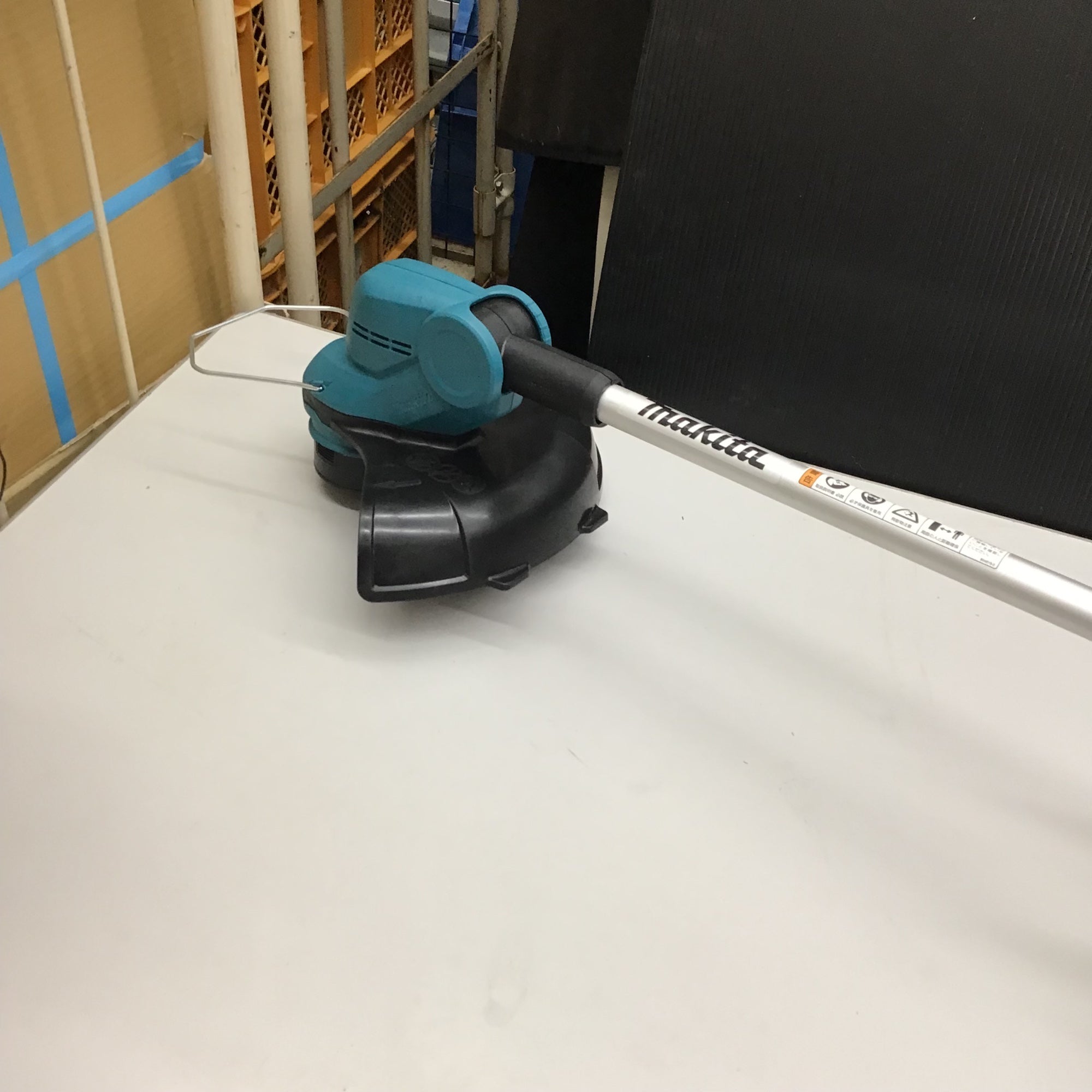 中古品】〇マキタ(makita) コードレス草刈機 MUR193DZ【戸田店