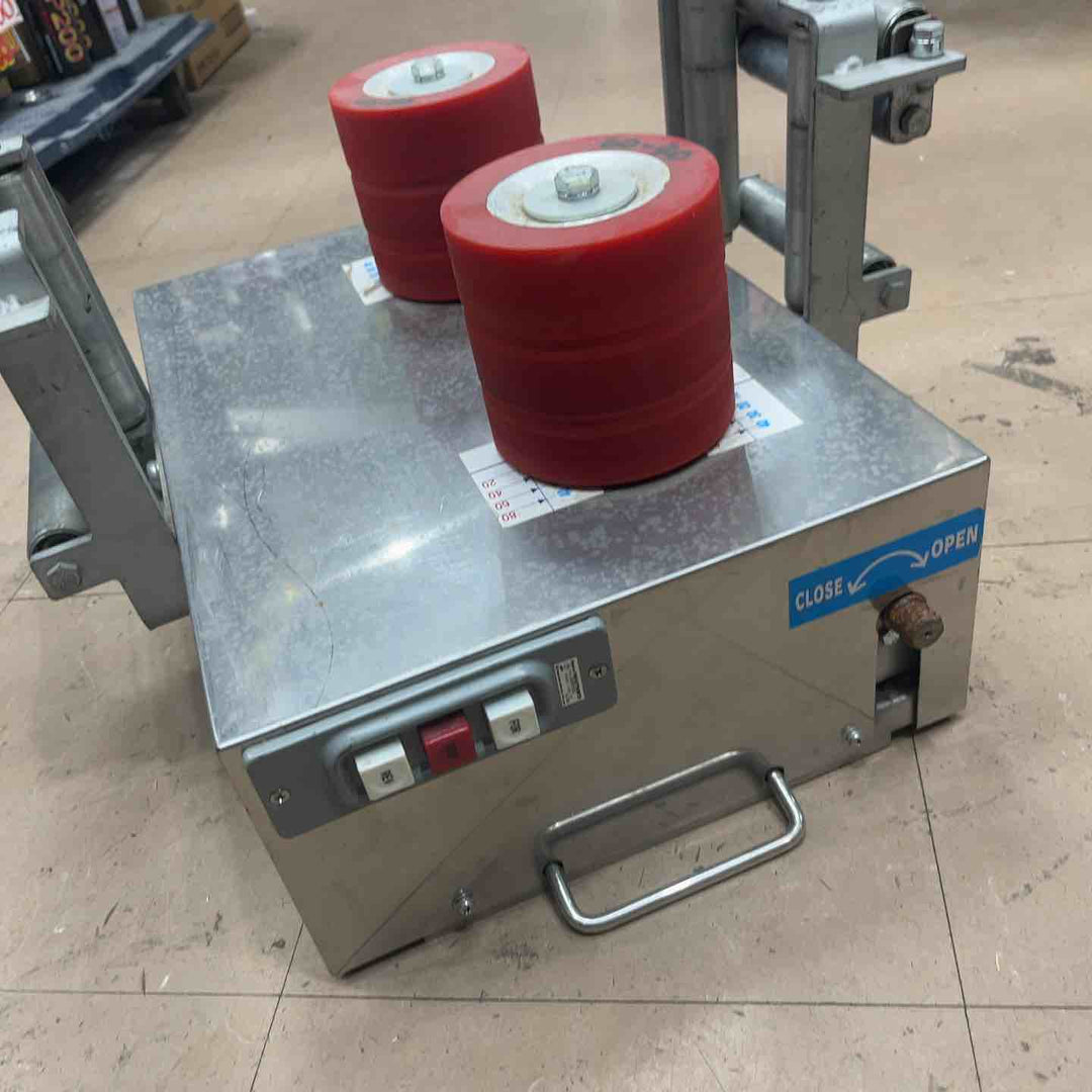 【店頭受取り限定】メーカー不明 ケーブル中間送り機 型式不明 200V【草加店】