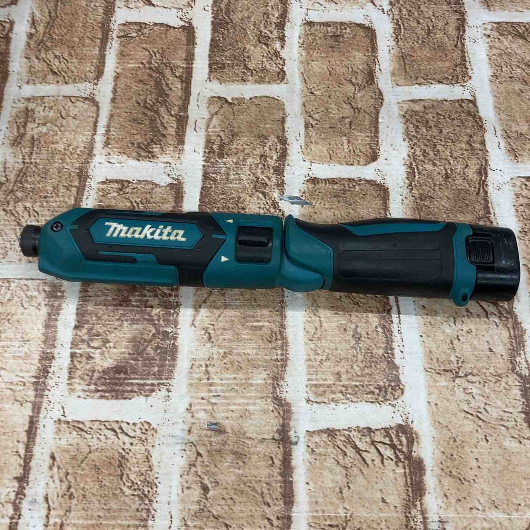 ★マキタ(makita) コードレスペンインパクトドライバー TD022DSHX【所沢店】