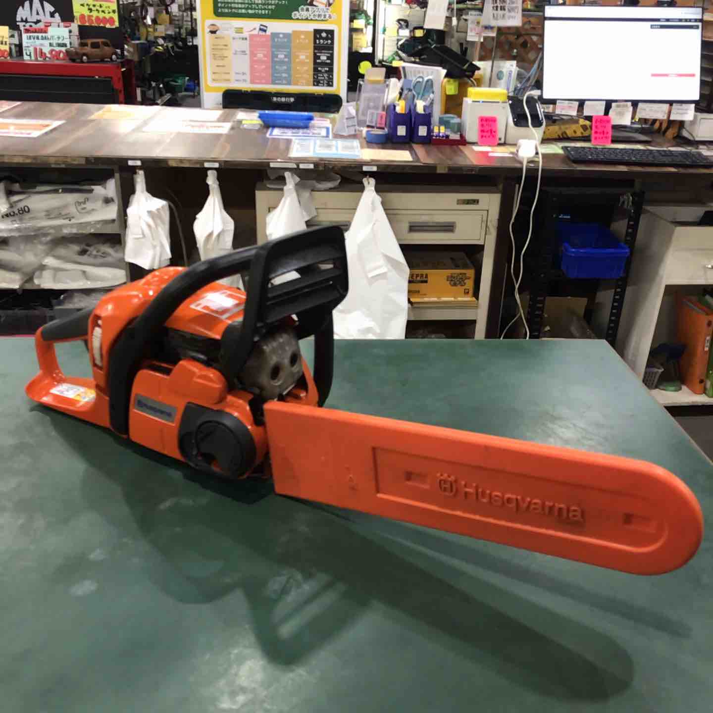 ◇ハスクバーナ(Husqvarna) エンジンチェーンソー 135 Mark II (Mark2