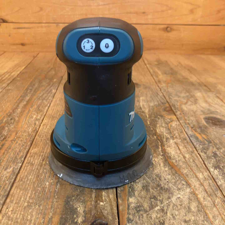★マキタ(makita) コードレスランダムオービットサンダ BO180DZ【所沢店】