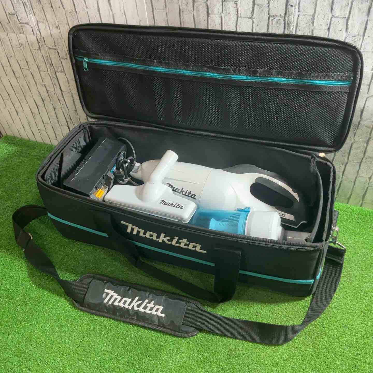 ☆マキタ(makita) コードレスクリーナー CL181FDRFW 18V 動作確認済