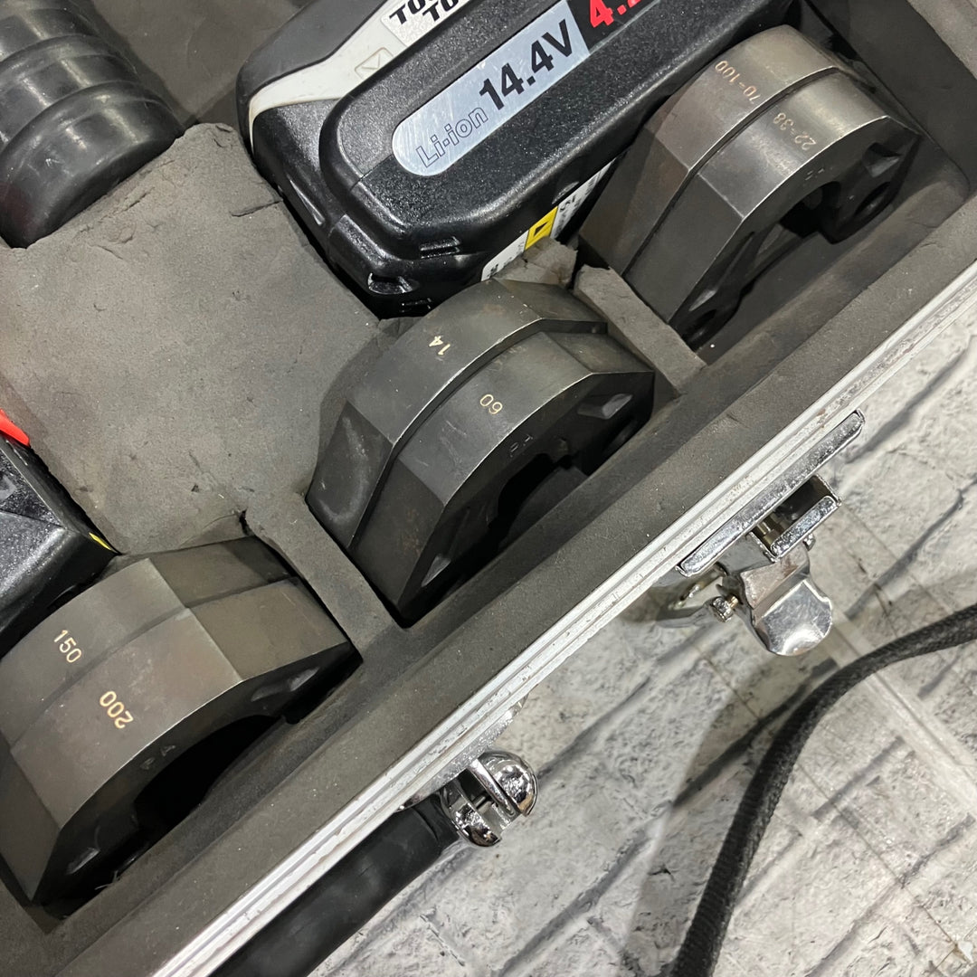 ★パナソニック(Panasonic) コードレス圧着器 EZ4641K-H【川口店】