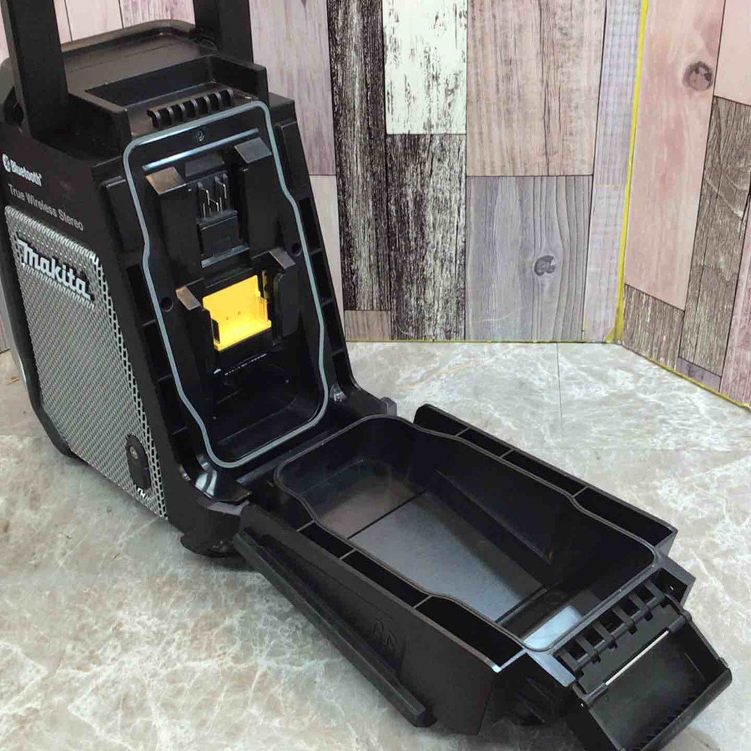 ★マキタ(makita) コードレスラジオ MR113B【八潮店】