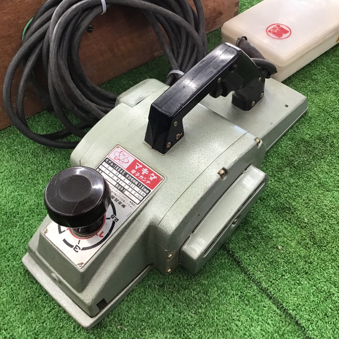【現状品・保証なし】〇マキタ(makita) 136mm電子カンナ 1804C【桶川店】