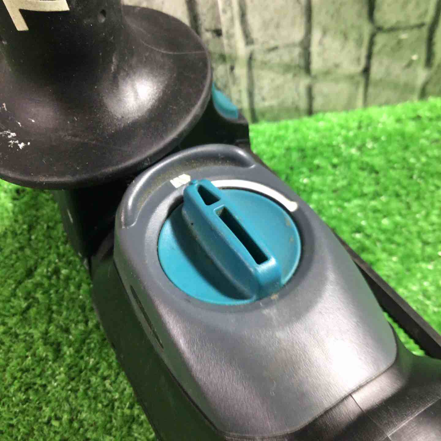 ☆マキタ(makita) ハンマドリル HR2600 動作確認済【川口店】 – アクト
