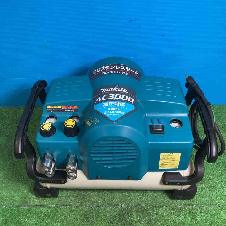 ◇マキタ(makita) エアコンプレッサー AC3000 充填約3分【岩槻店】
