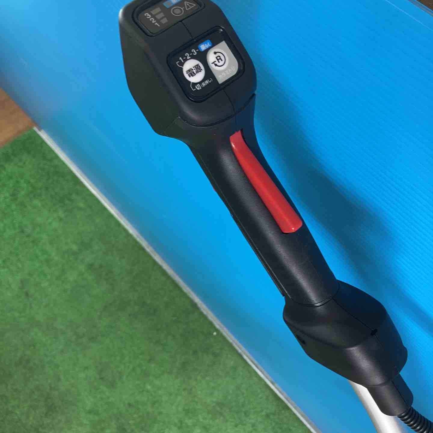 中古美品】◇マキタ 充電式草刈機 MUR191UDZ 本体のみ【岩槻店