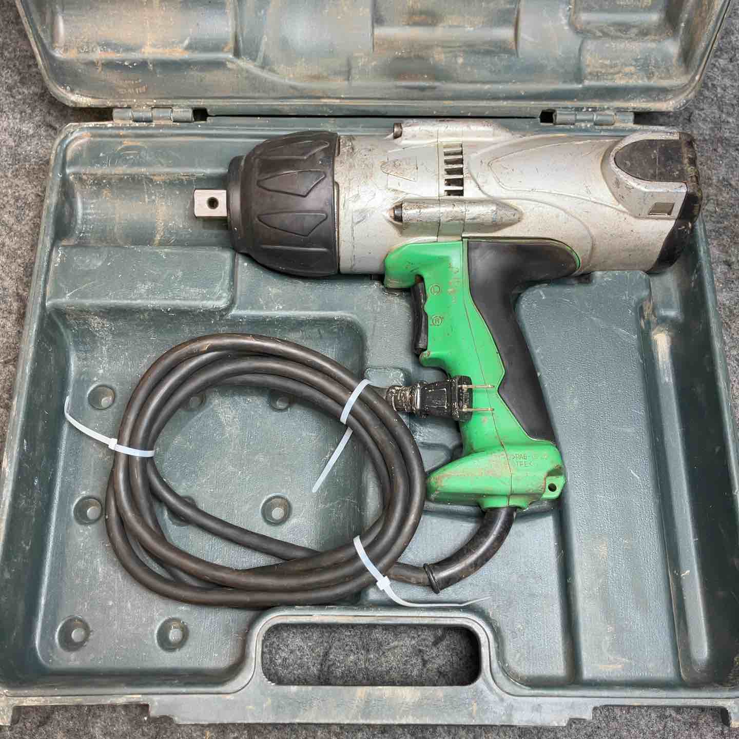 マキタ makita TW281D インパクトレンチ【リライズ野田愛宕店】【店頭取引限定】【中古】【管理番号：ITW9DLVH6A2G】 makita (マキタ) 18V対応 12.7mm 充電式インパクトレンチ 本体のみ