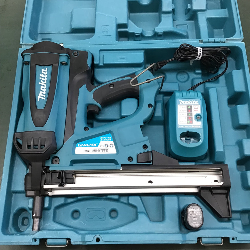 【中古美品】 マキタ/makita コードレスコンクリート用ガスピン打ち機・GN420C 【鴻巣店】