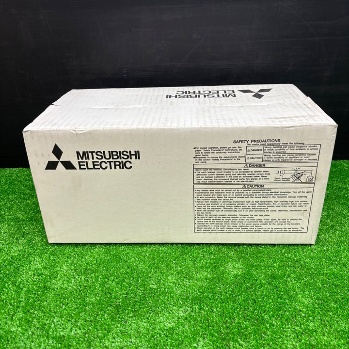 【未使用品】三菱電機 ノーヒューズブレーカー NF400-CW 3P 300A ノーヒューズ遮断器【電材館越谷店】