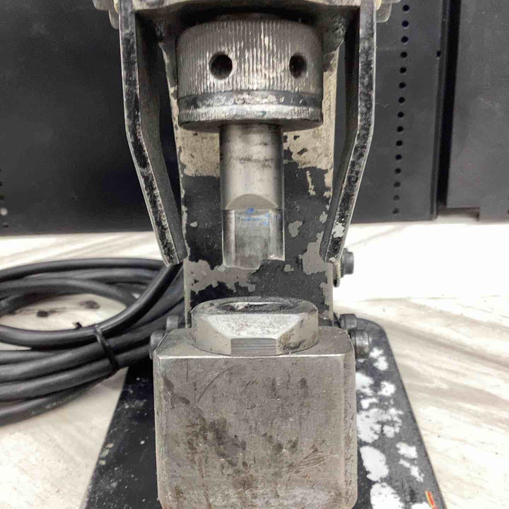 【店頭受取り限定】亀倉精機 ポートパンチャ PP-3L アングル チャンネル フラットバー 形鋼 穴開け制御盤 スイッチ 取り付け 配電 盤配線用穴 配管用穴【越谷店】