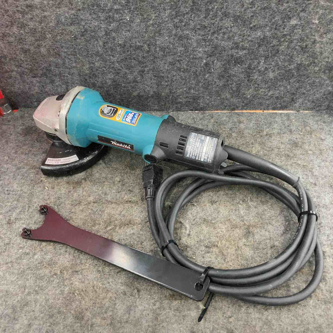 ☆マキタ(makita) 125mm ディスクグラインダ 9535B【鴻巣店】