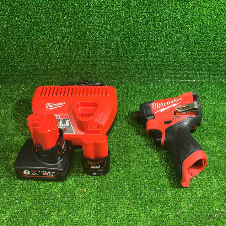 【中古品】 ミルウォーキーツール(Milwaukee) M12 FUEL インパクトドライバー  M12 FID2-0X JP【藤沢店】