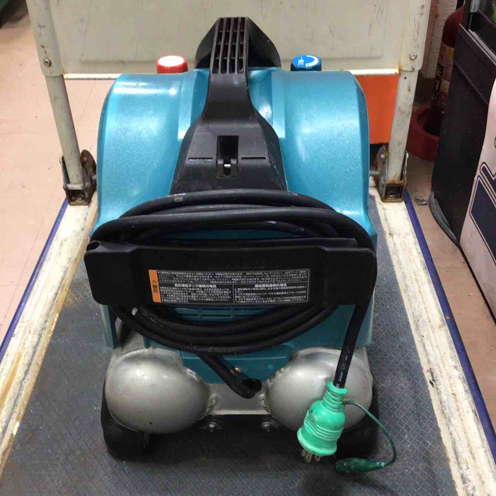 ★マキタ(makita) エアコンプレッサー AC462XS【草加店】