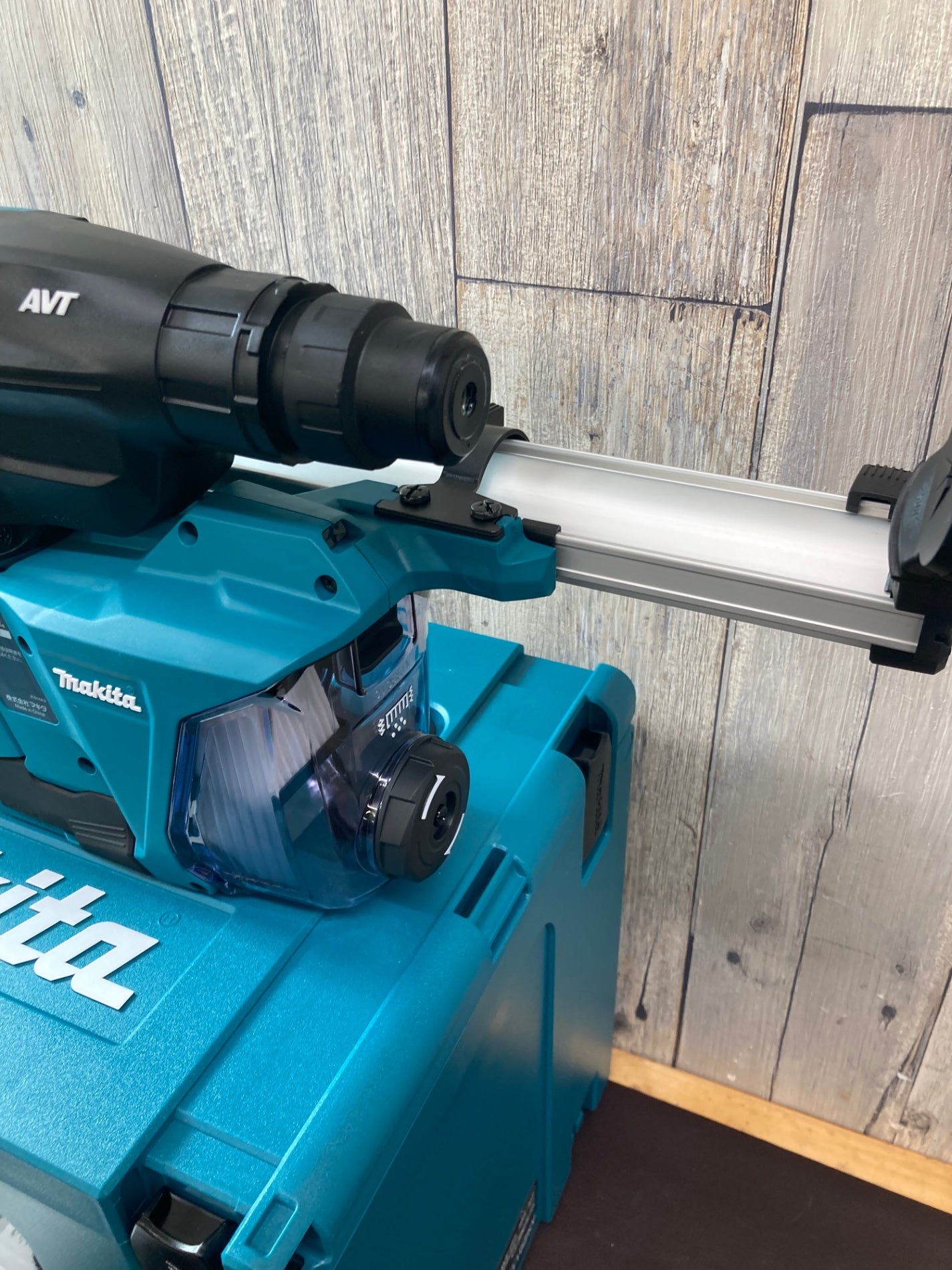 未使用(店頭展示品)】マキタ(makita) コードレスハンマドリル
