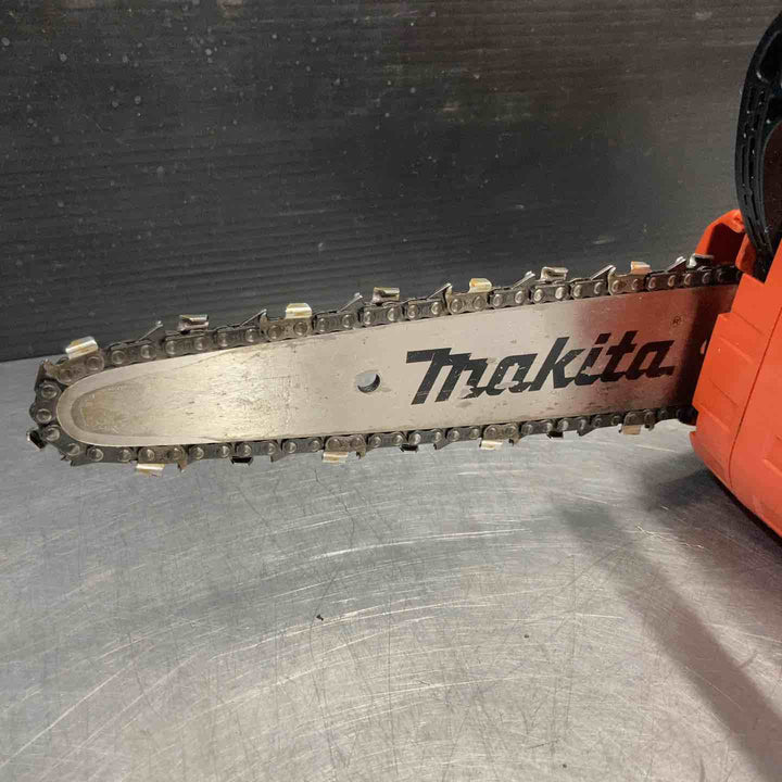 【中古品】マキタ(Makita) 充電式チェンソー MUC204CDZR 18V6.0Ah1個付【東大和店】