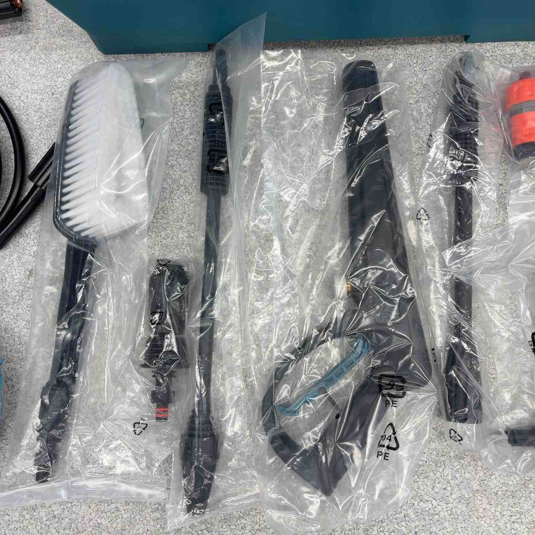 ★マキタ(makita) コードレス高圧洗浄機 MHW080DZK【八潮店】