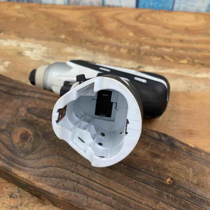 ☆マキタ(makita)10.8V コードレスインパクトドライバ TD090DZW 本体のみ【柏店】