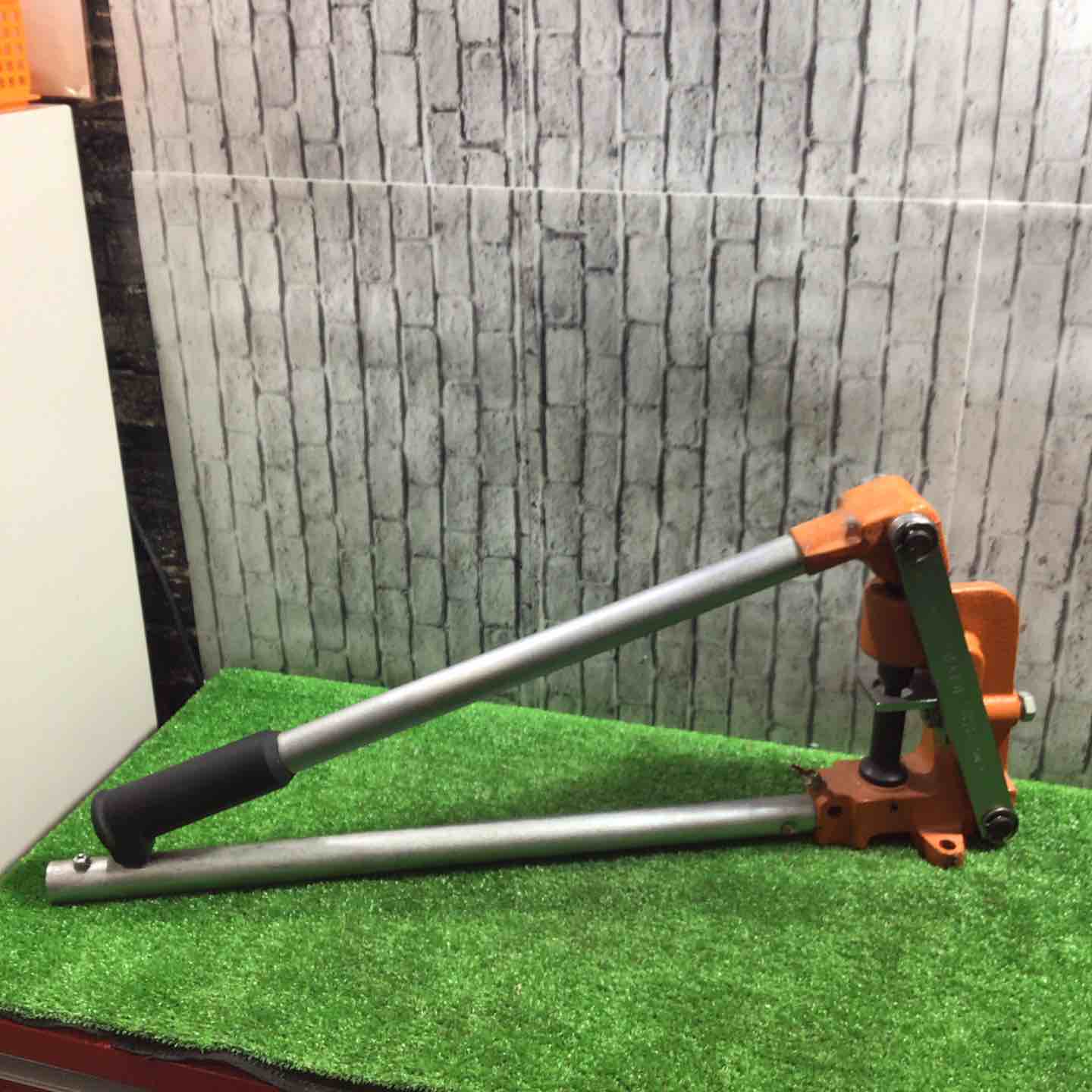 ◇ネグロス電工 パンチャ MAK-D チャンネル穴あけ工具 MAKD【川口店